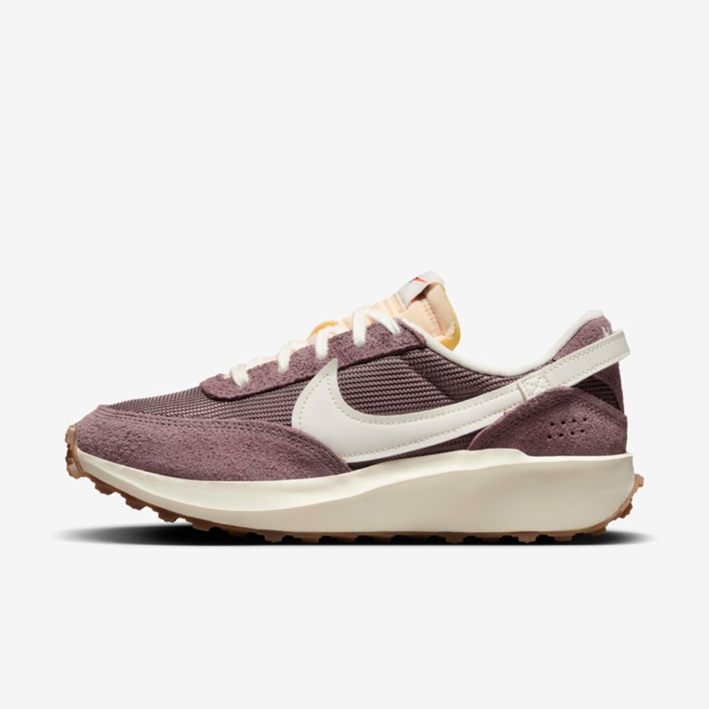 Nike waffle sneaker